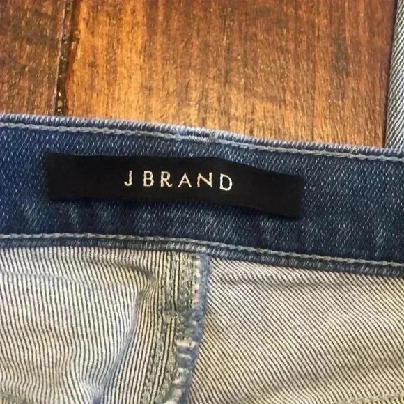 💙J Brand | Mid-rise Skinny Jeans, Medium Wash - Picture 2 of 4